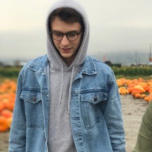 Meet your Posher, Daniel